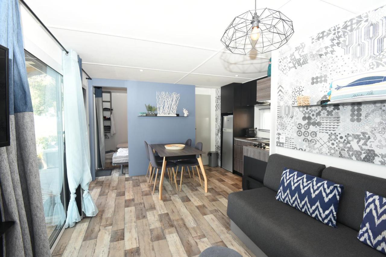 Mobil Home Vue Sur Mer - Racine 03 Saint-Raphael  Ngoại thất bức ảnh