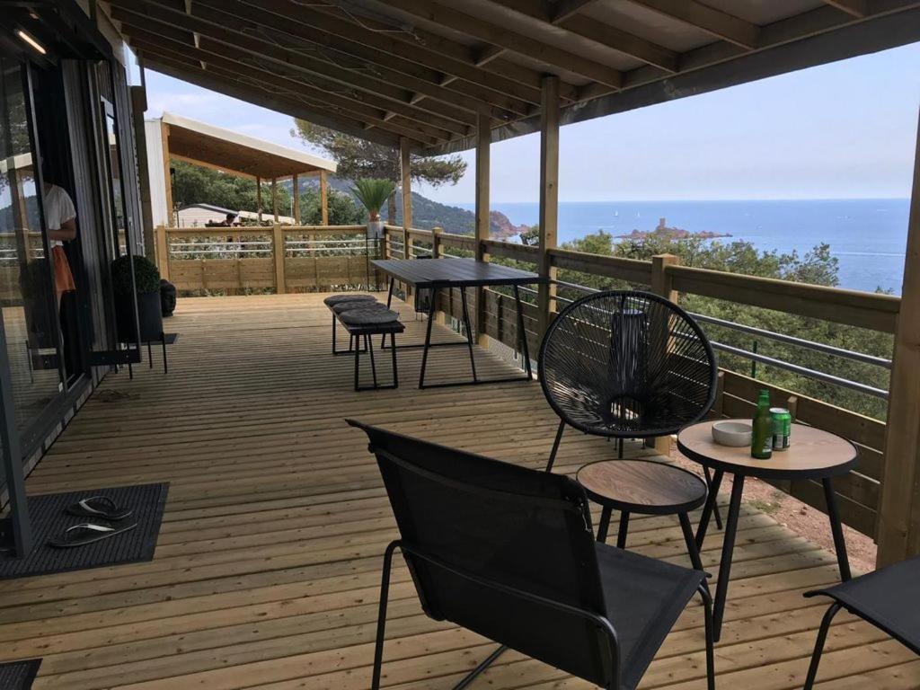 Mobil Home Vue Sur Mer - Racine 03 Saint-Raphael  Ngoại thất bức ảnh