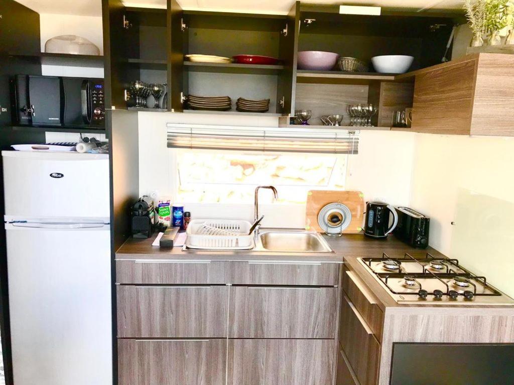Mobil Home Vue Sur Mer - Racine 03 Saint-Raphael  Ngoại thất bức ảnh