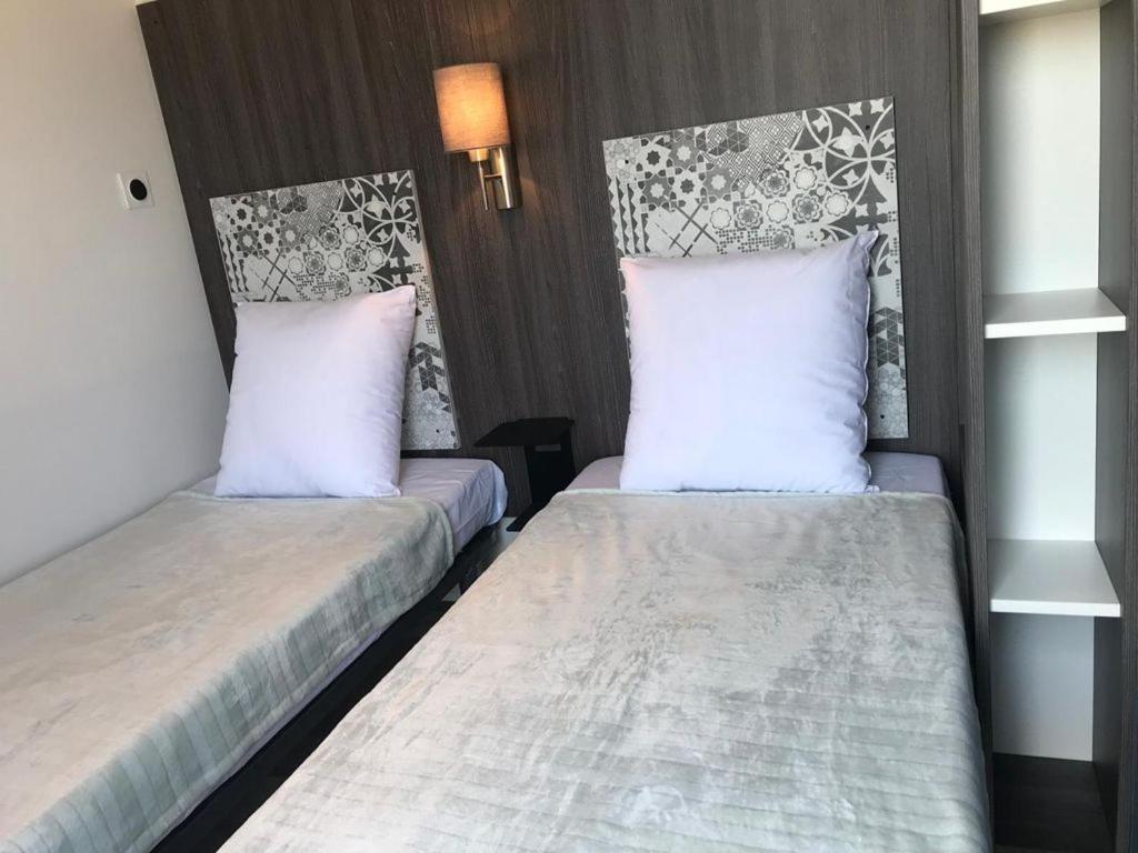 Mobil Home Vue Sur Mer - Racine 03 Saint-Raphael  Ngoại thất bức ảnh